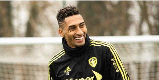 不买哈兰德？巴萨追逐英超天才妖锋，15球12助攻，须防两豪门截胡