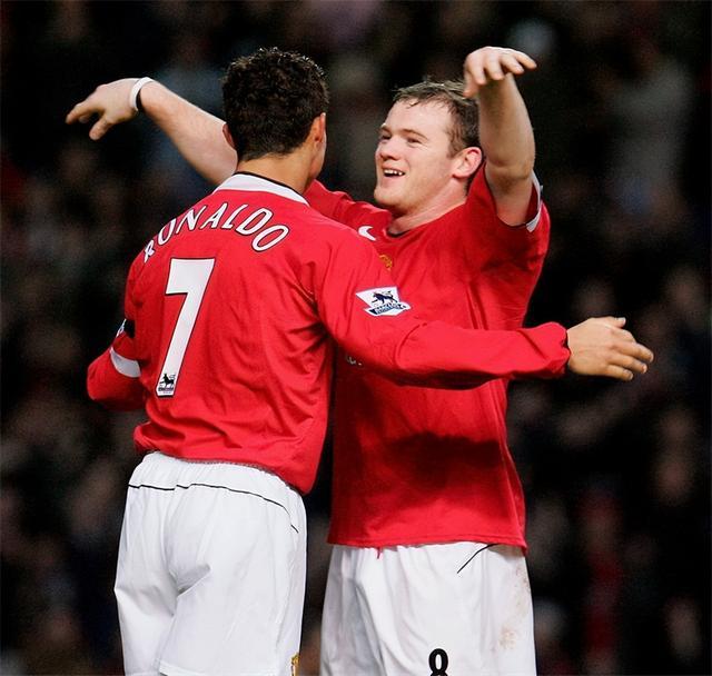 子承父业！迷你罗+鲁尼儿子均为曼联少年队进球，鲁尼想执教红魔