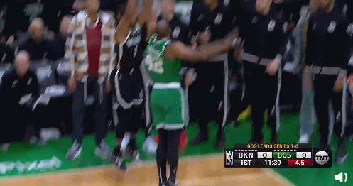 下半场17投1中！杜兰特欧文一起拉胯！篮网0比2命悬一线