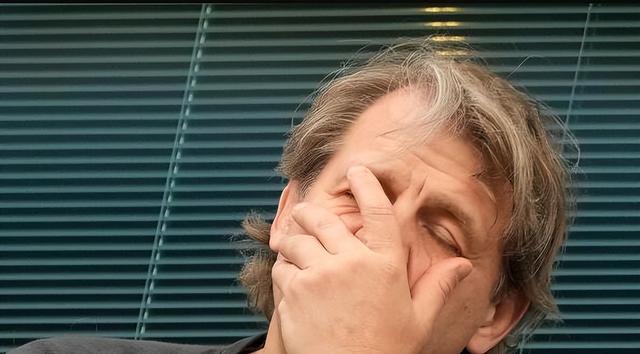 遭97分钟绝平，2-0到2-2！切尔西主场意外翻车，新老板绝望见证