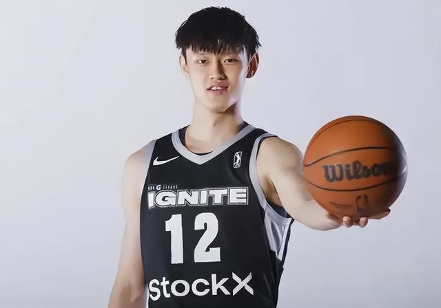 美媒预测曾凡博NBA前景：或第2轮被选中 最高可冲37顺位？